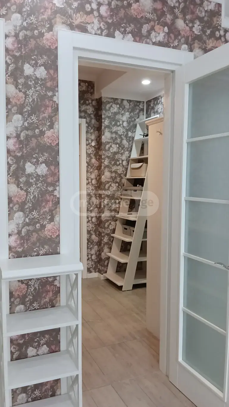For Sale 2 Room Apartment view 4