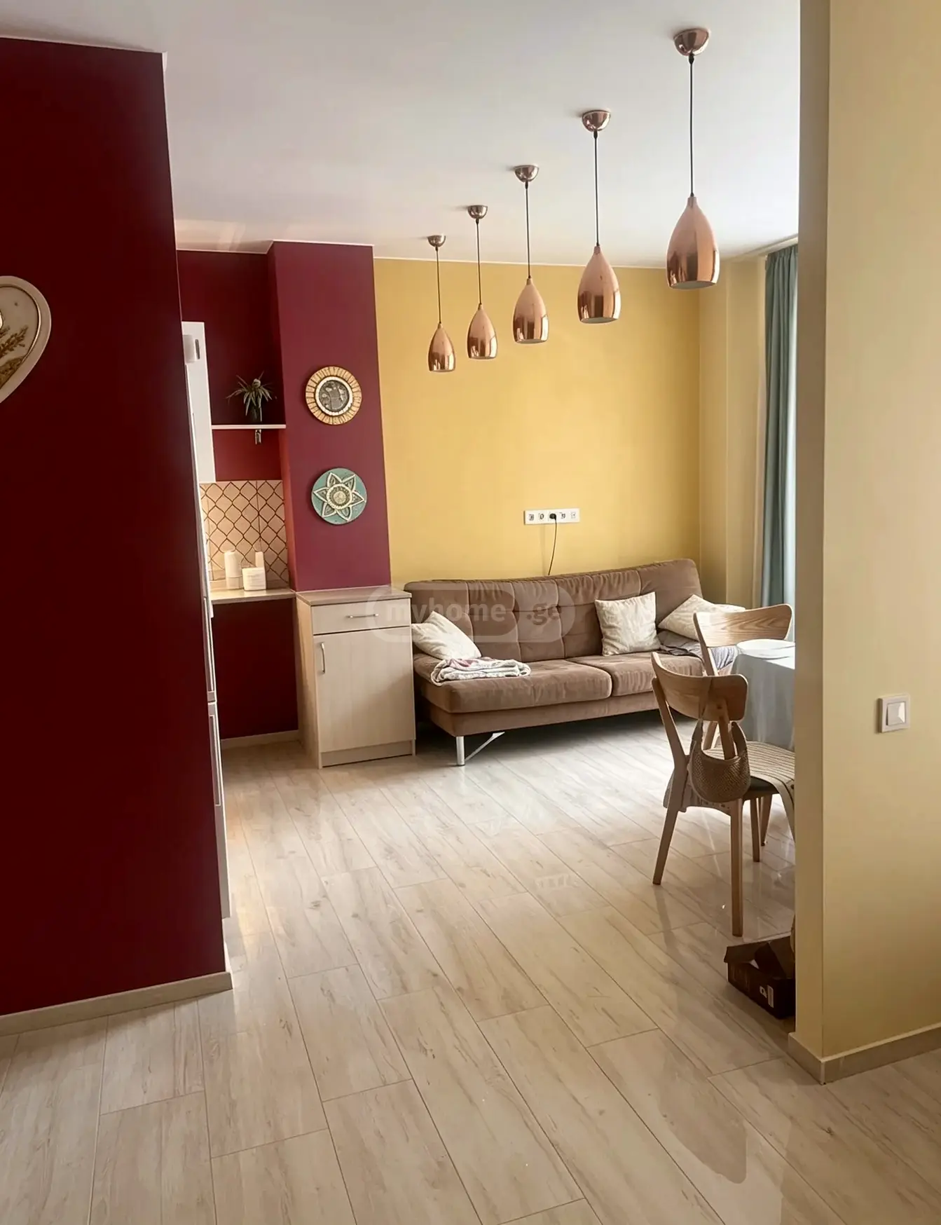 For Rent 1 Room Apartment, 1 of 12