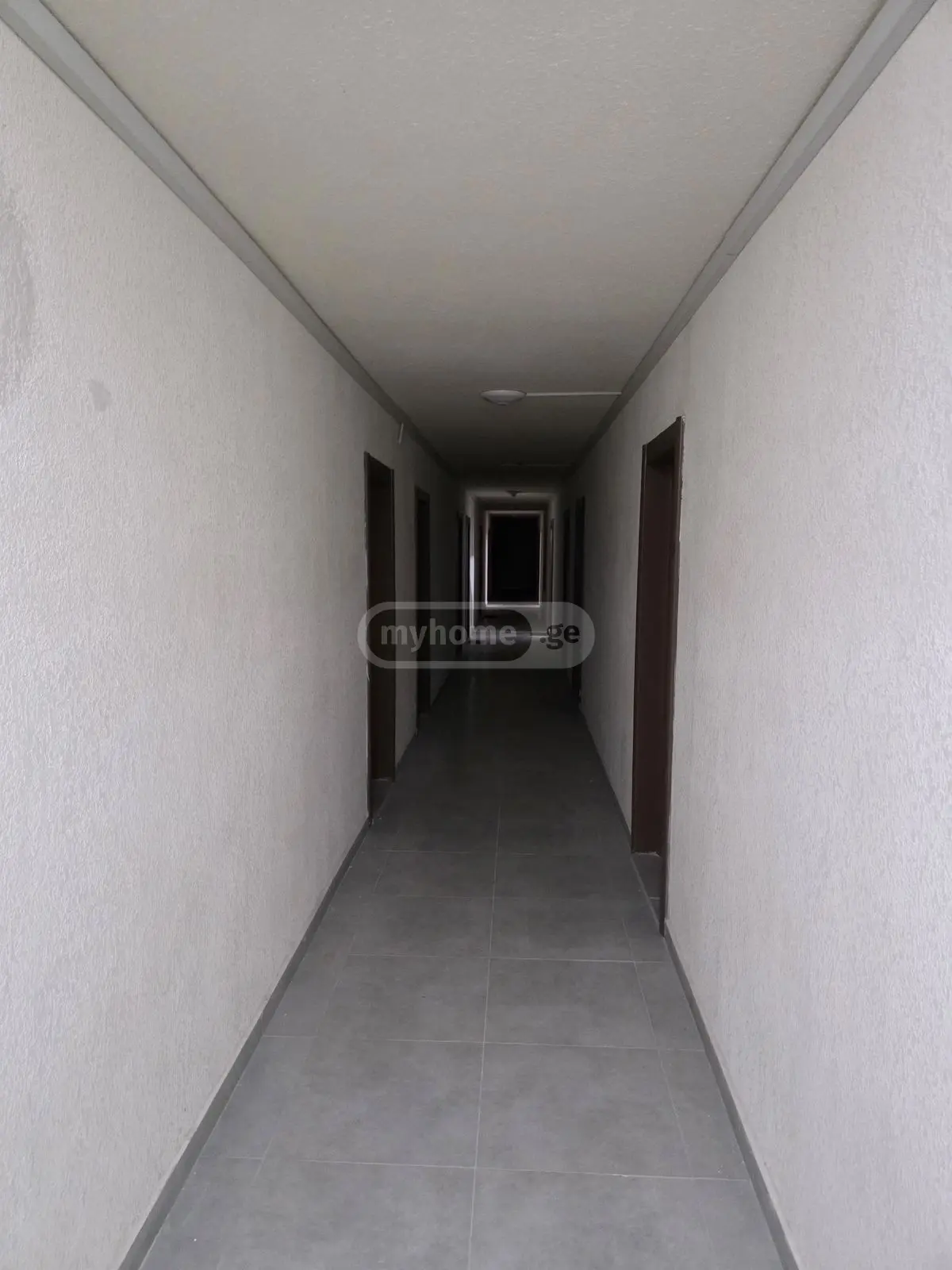 For Rent 4 Room Apartment, 4 of 12