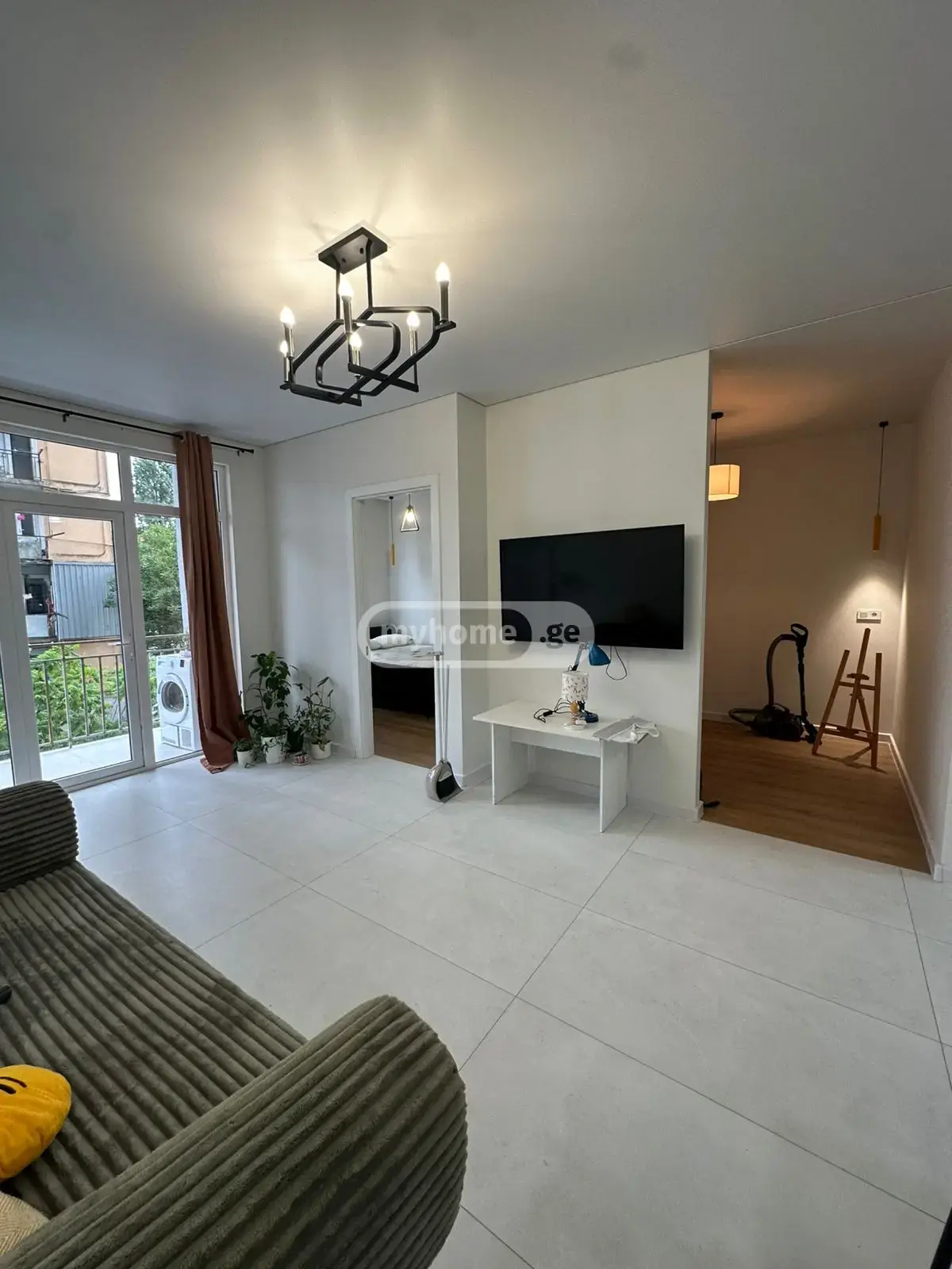 For Sale 3 Room Apartment view 4