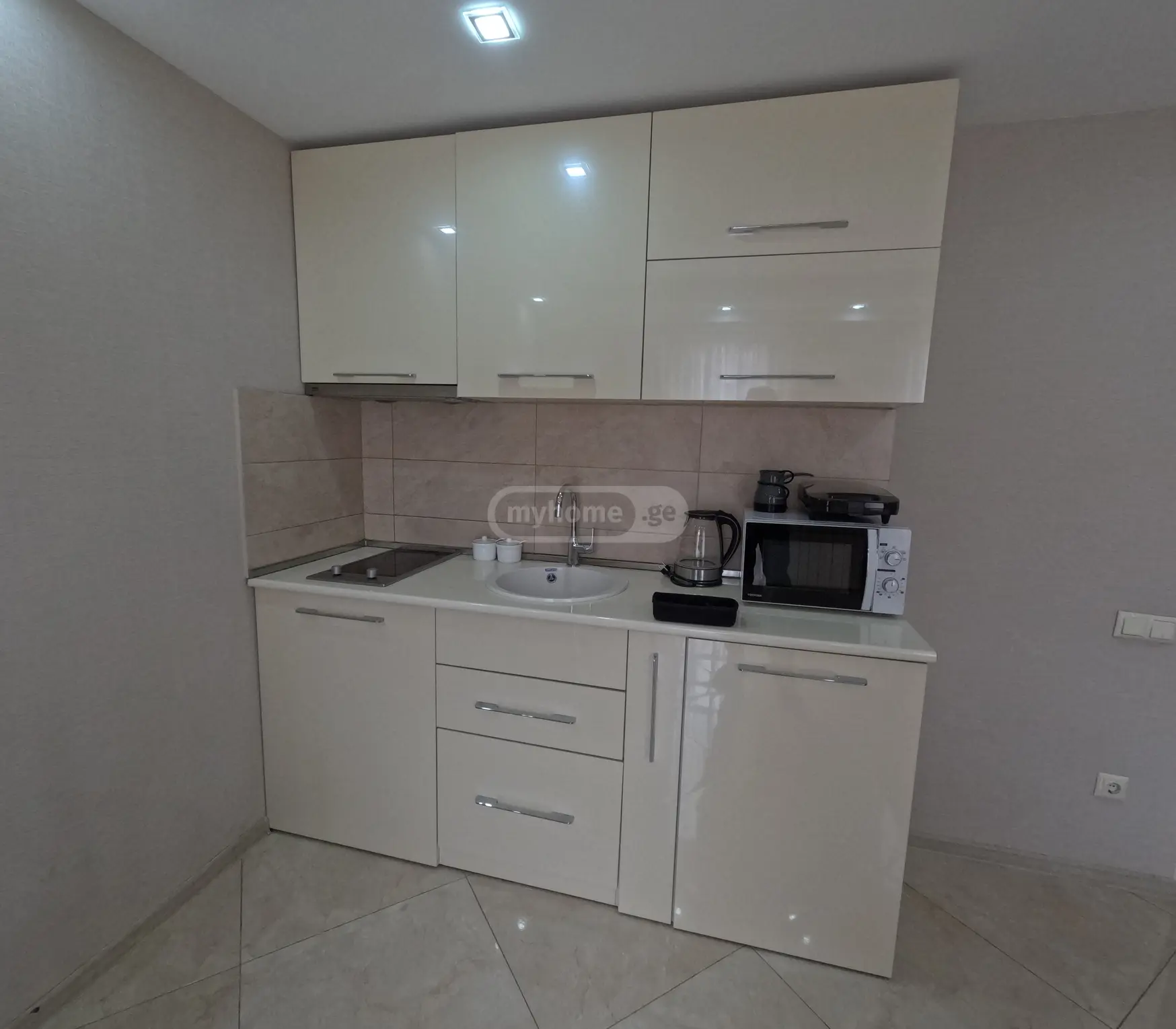 Daily Rent 1 Room Apartment Bakurianshi, 3 of 11