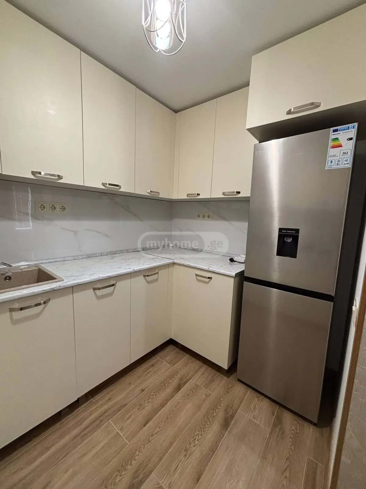 For Rent 3 Room Apartment Kutaisshi view 7