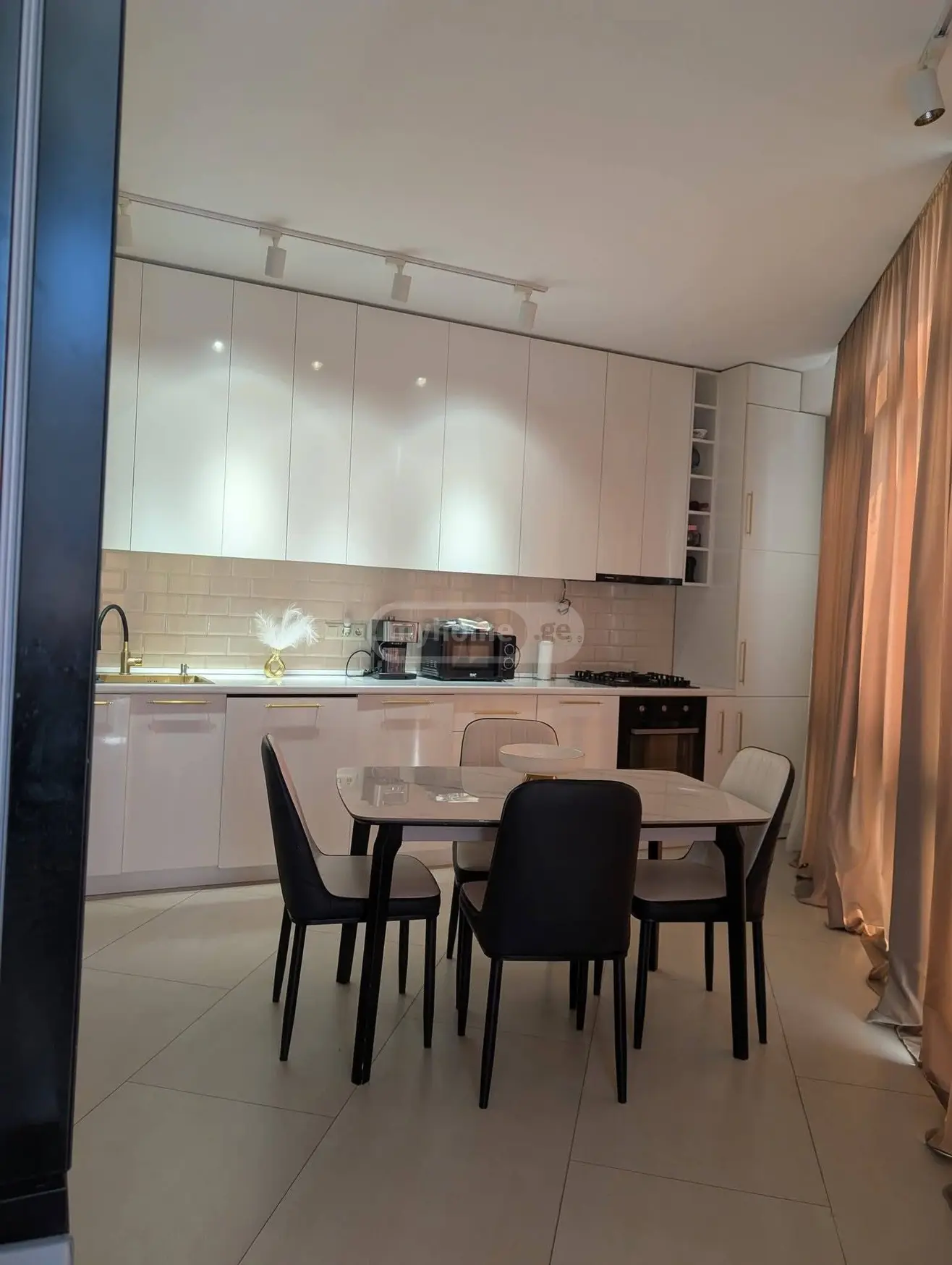For Sale 4 Room Apartment Tabakhmelashi view 7