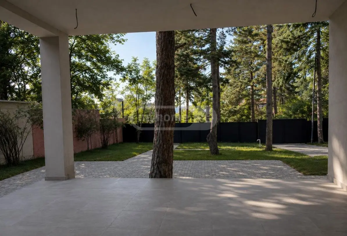 For Sale 8 Room Private House Tsqnetshi view 29