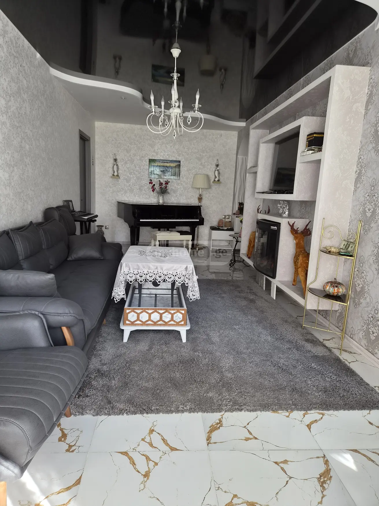 For Sale 3 Room Apartment view 2