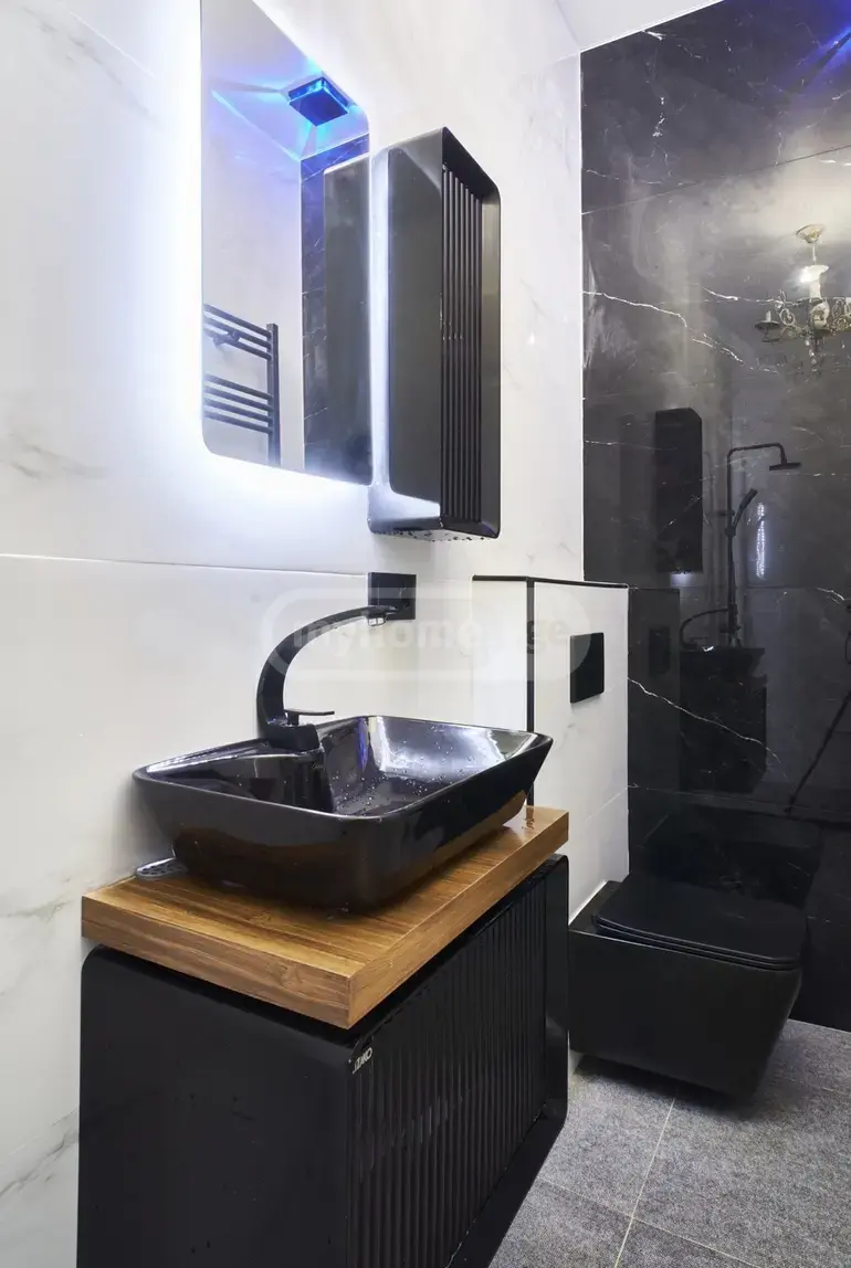 For Sale 4 Room Apartment Tsqnetshi view 8
