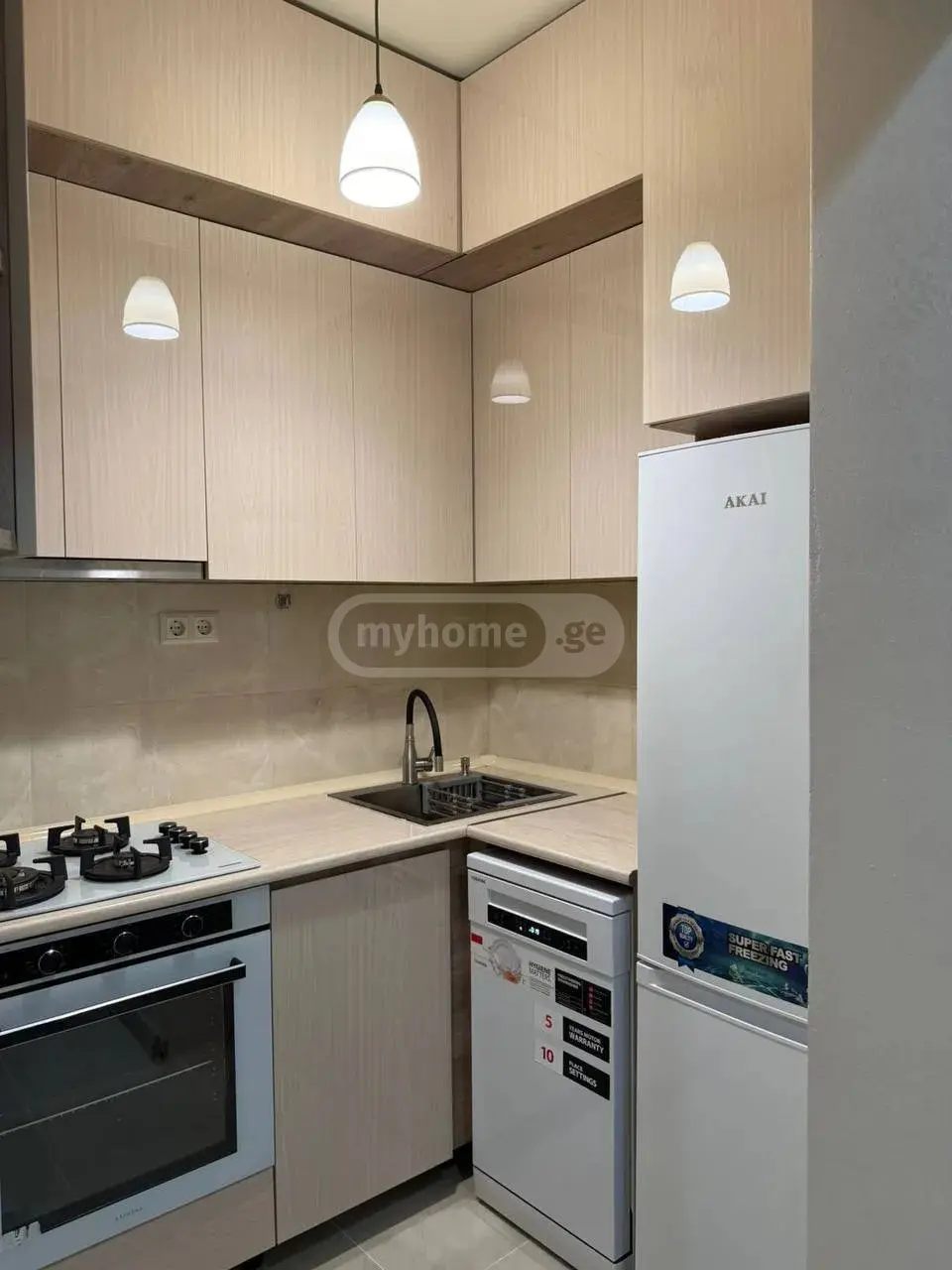 For Rent 3 Room Apartment view 2
