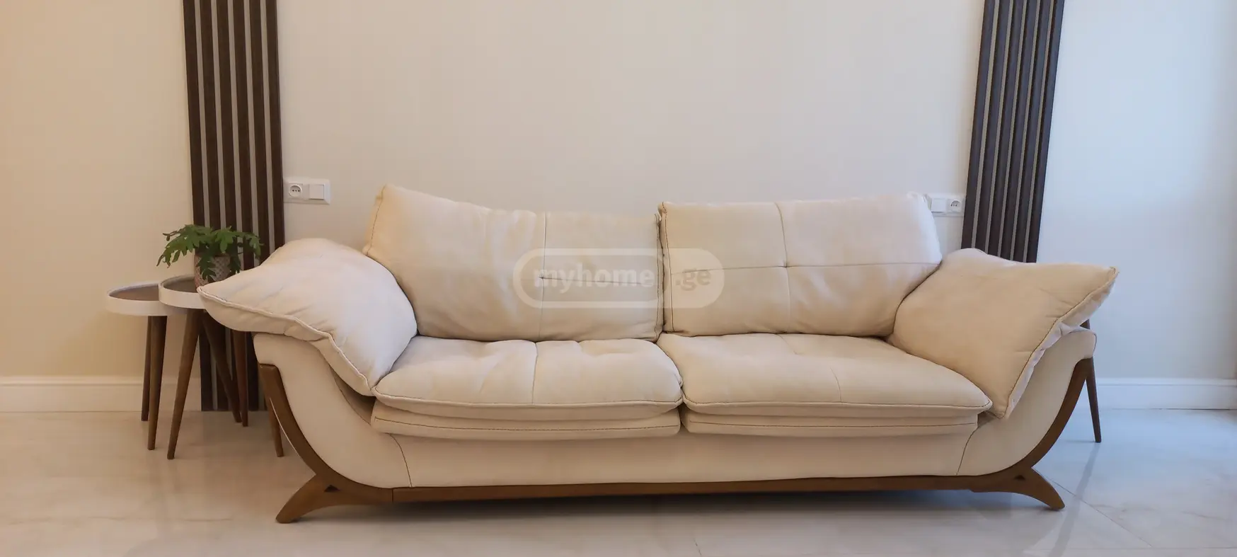 For Rent 2 Room Apartment, 2 of 11