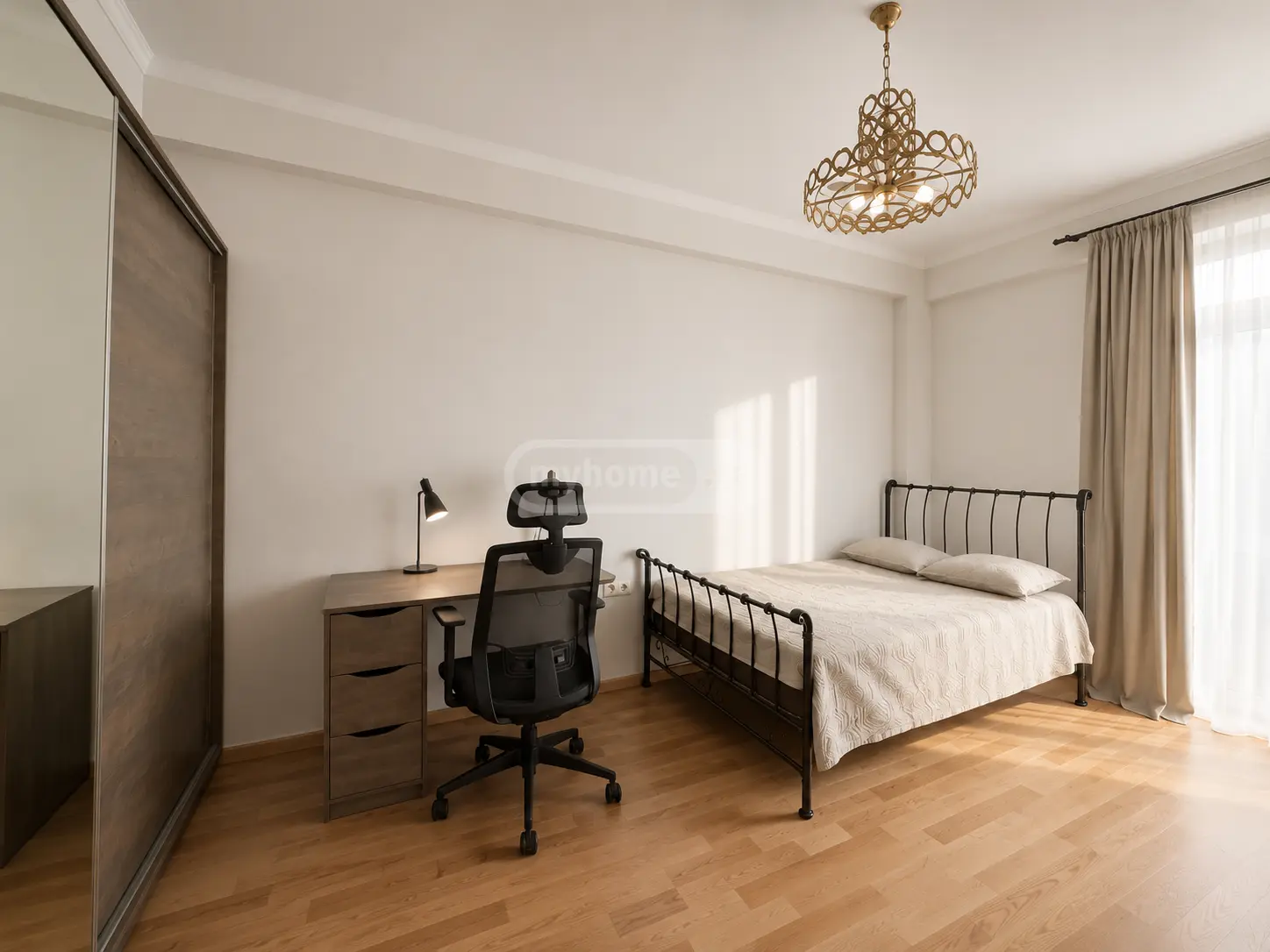 For Rent 4 Room Apartment, 3 of 10