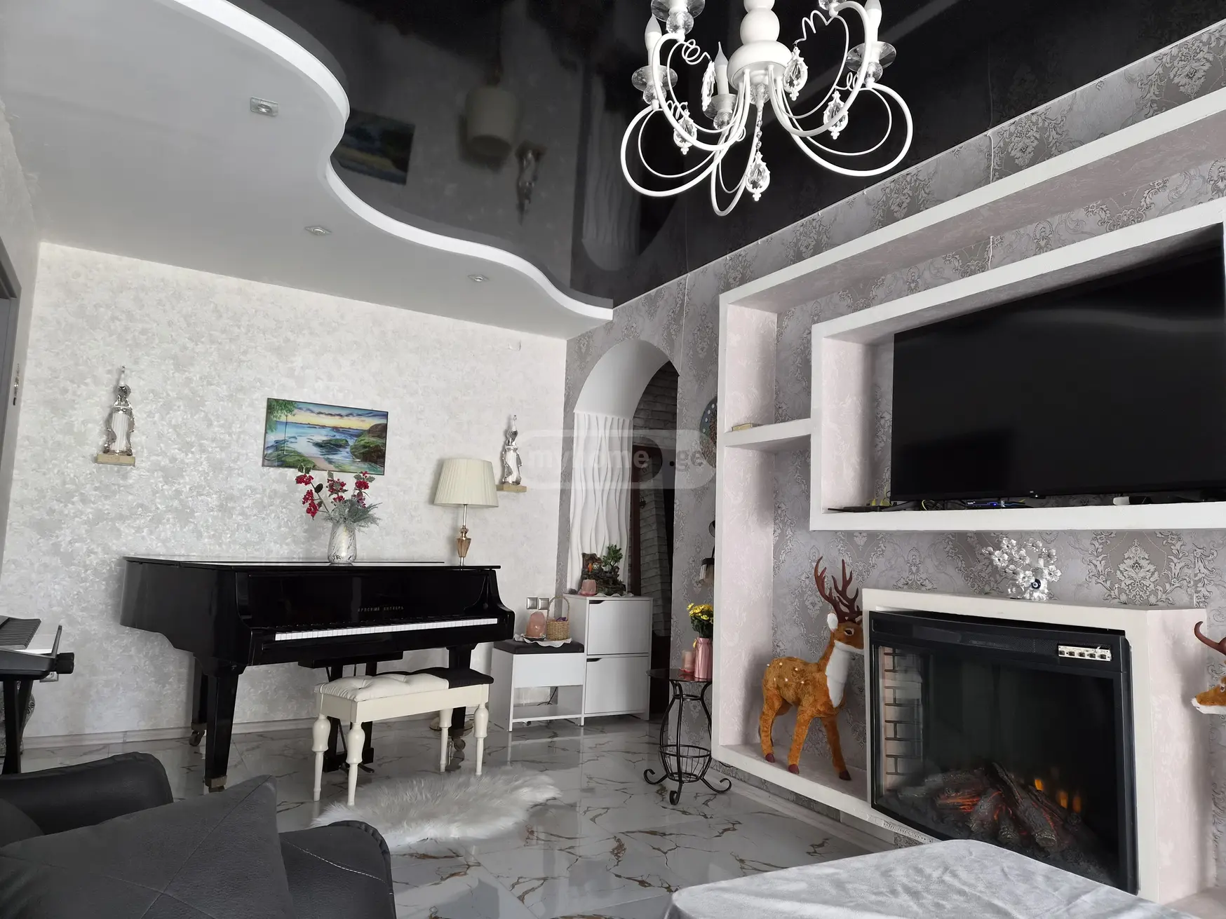 For Sale 3 Room Apartment view 1