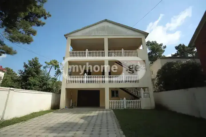 For Sale 10+ Room Private House Lanchkhutis Munitsipalitetshi view 1