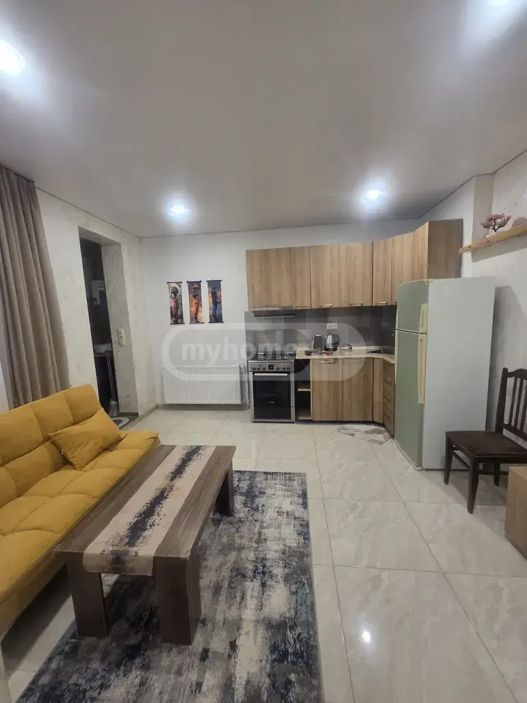 For Rent 2 Room Apartment view 3