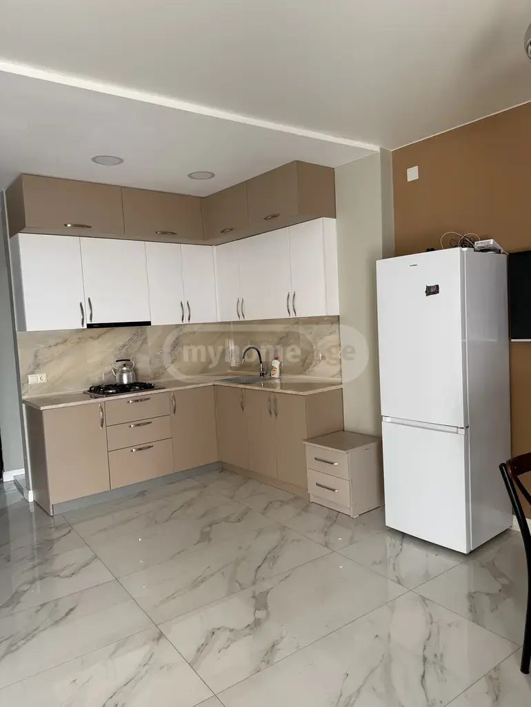 For Rent 3 Room Apartment view 2