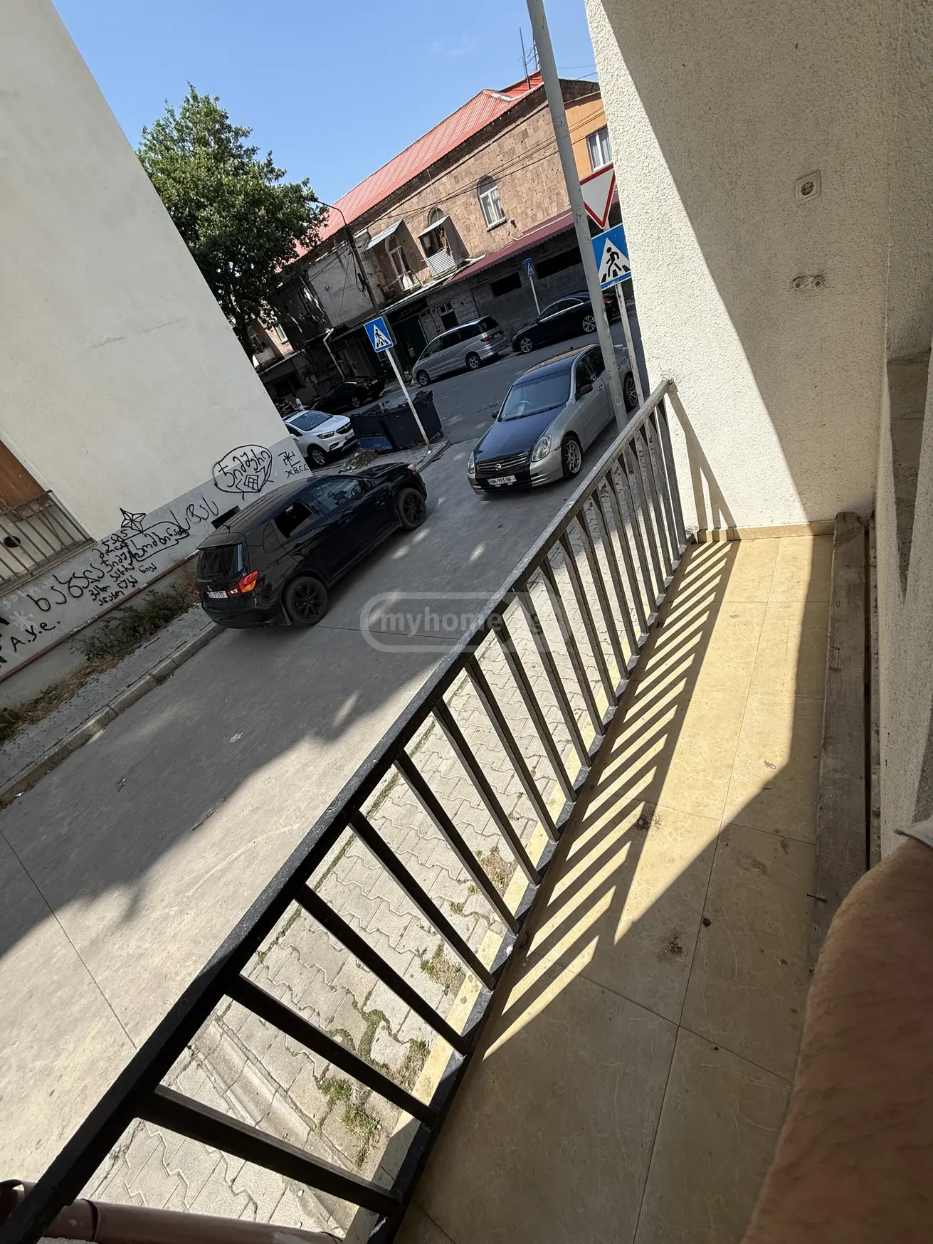 For Sale 3 Room Apartment Gorshi view 6