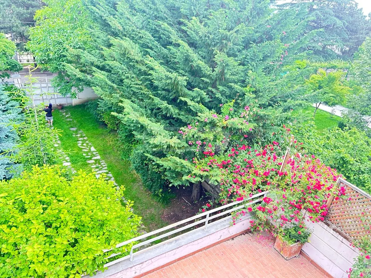 Продажа 5-комната Загородный дом в Tsqnetshi view 1
