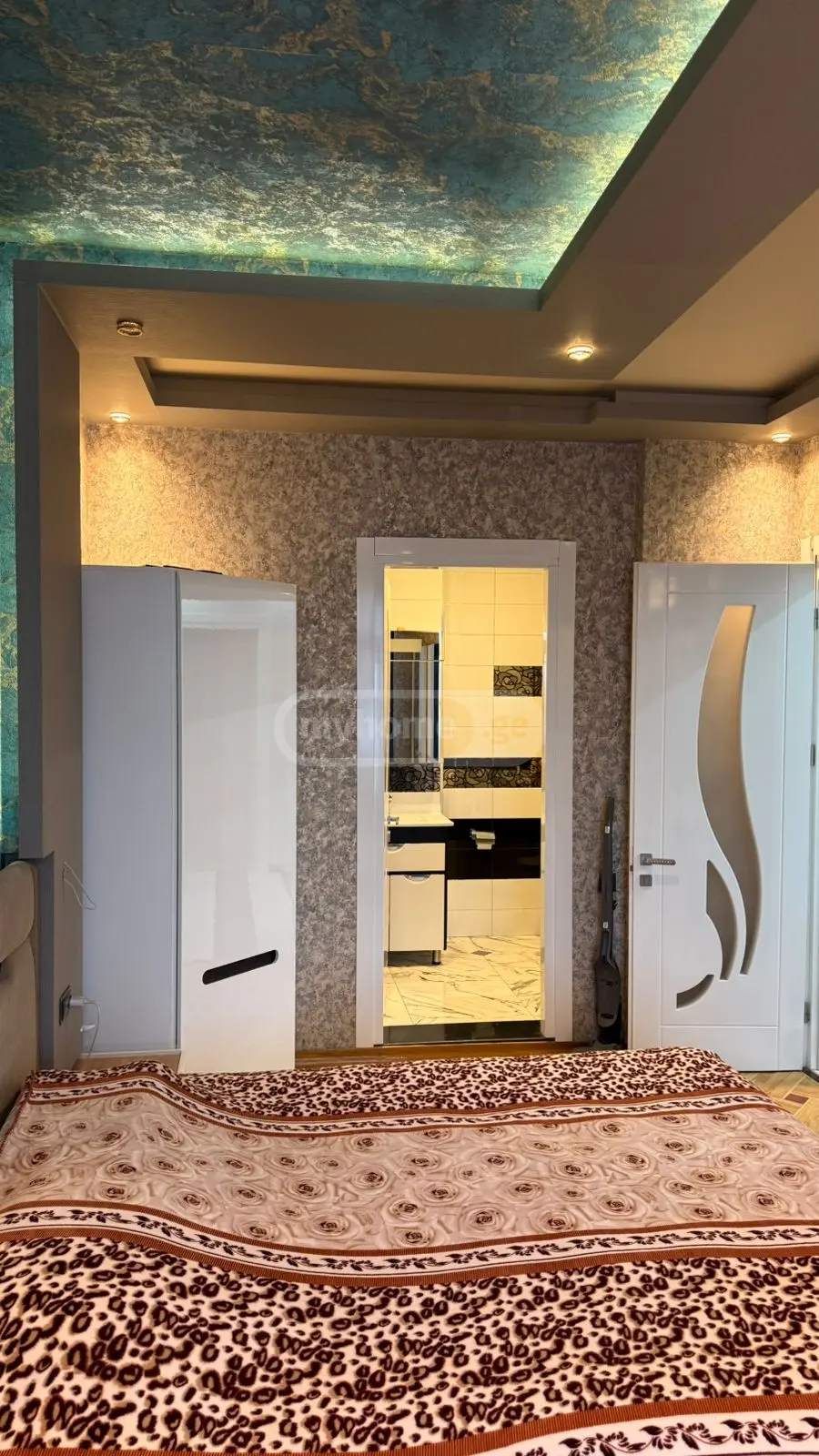For Sale 5 Room Apartment view 8