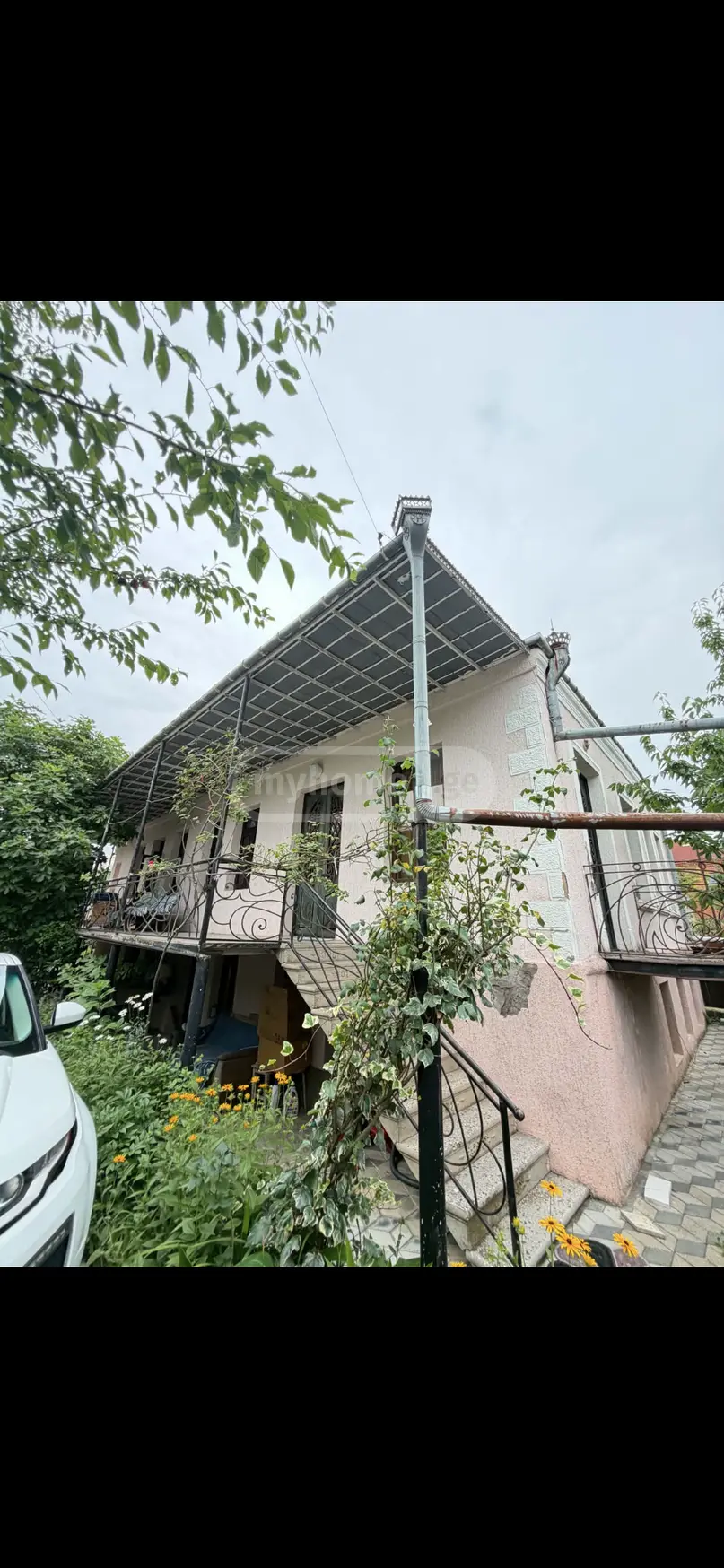 For Sale 10+ Room Private House Kutaisshi, 1 of 12
