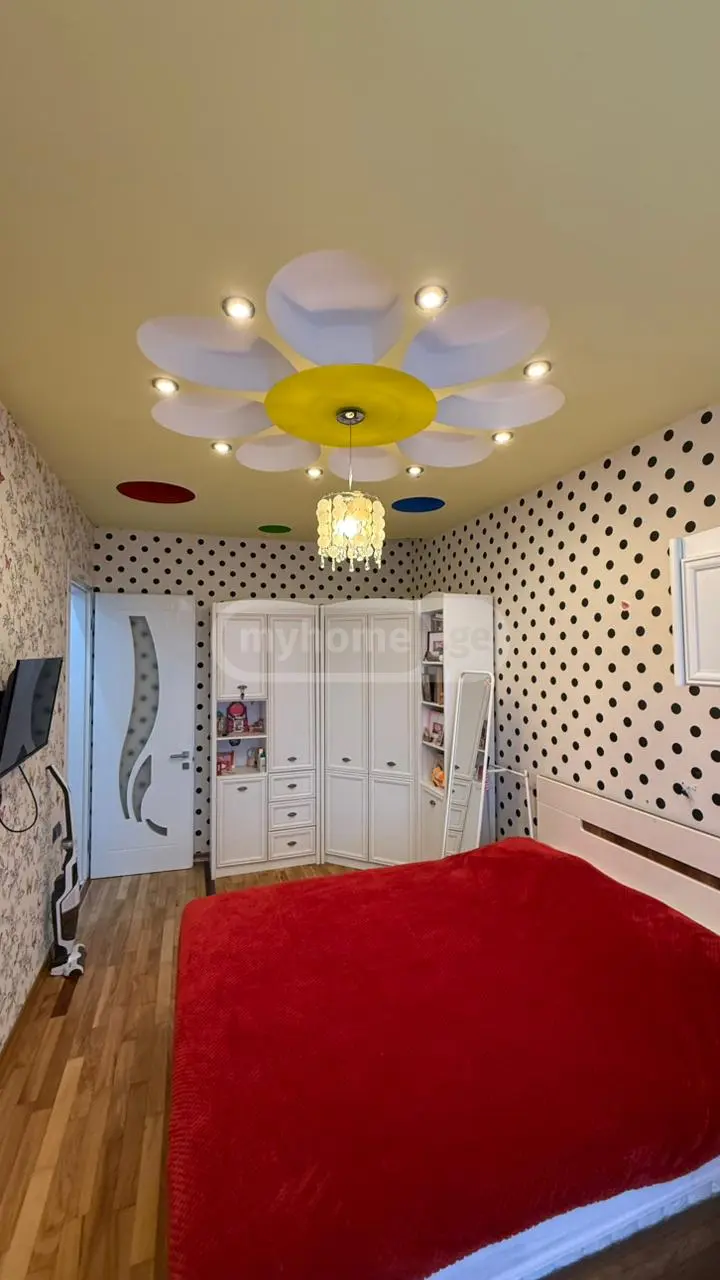 For Sale 5 Room Apartment view 9