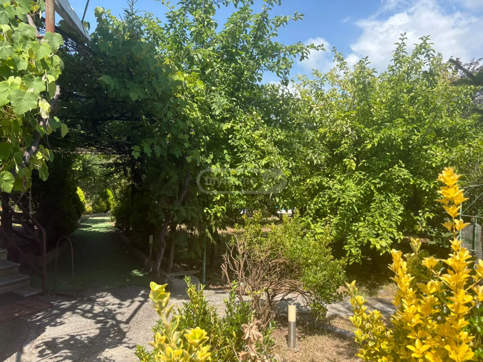 For Sale 5 Room Country House Dushetshi view 1
