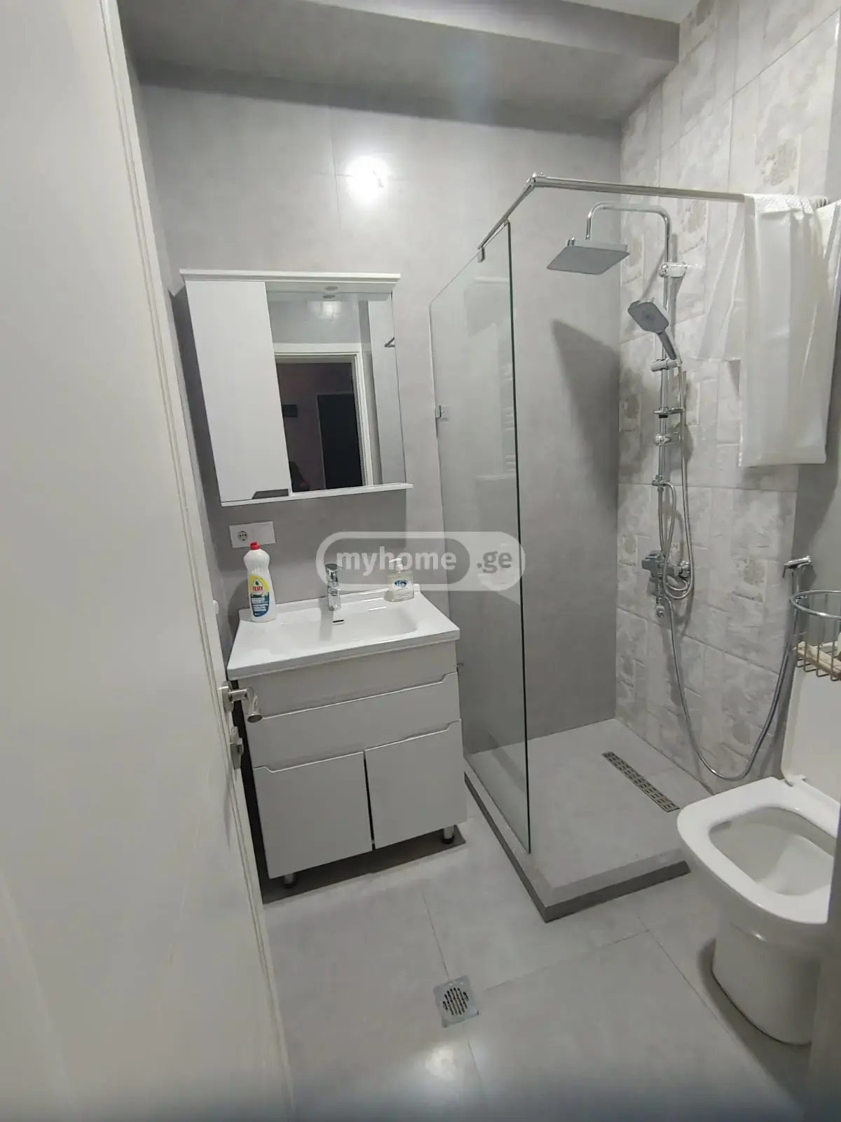 3 Room Flat For Rent. Mukhiani view 13