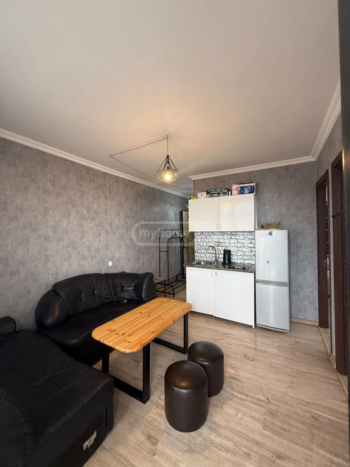 For Sale 3 Room Apartment Bakurianshi, 2 of 12