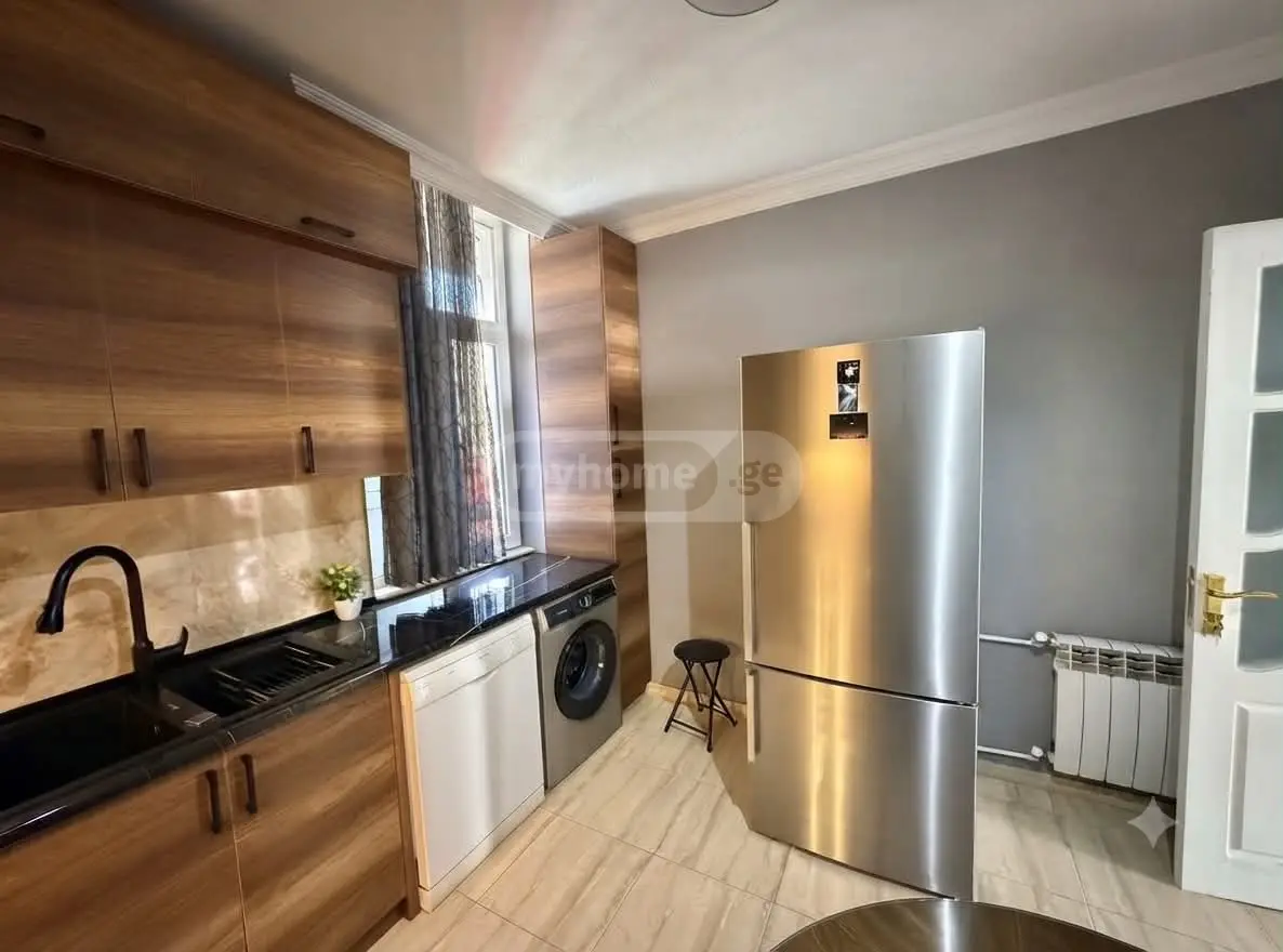 For Sale 3 Room Apartment view 3