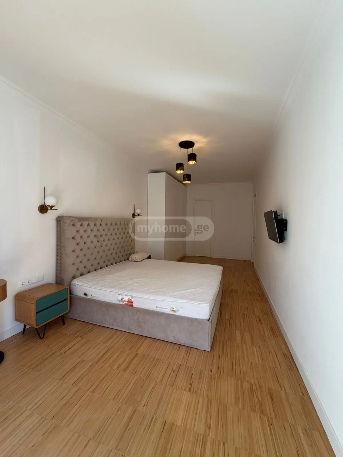 For Rent 4 Room Apartment, 6 of 12