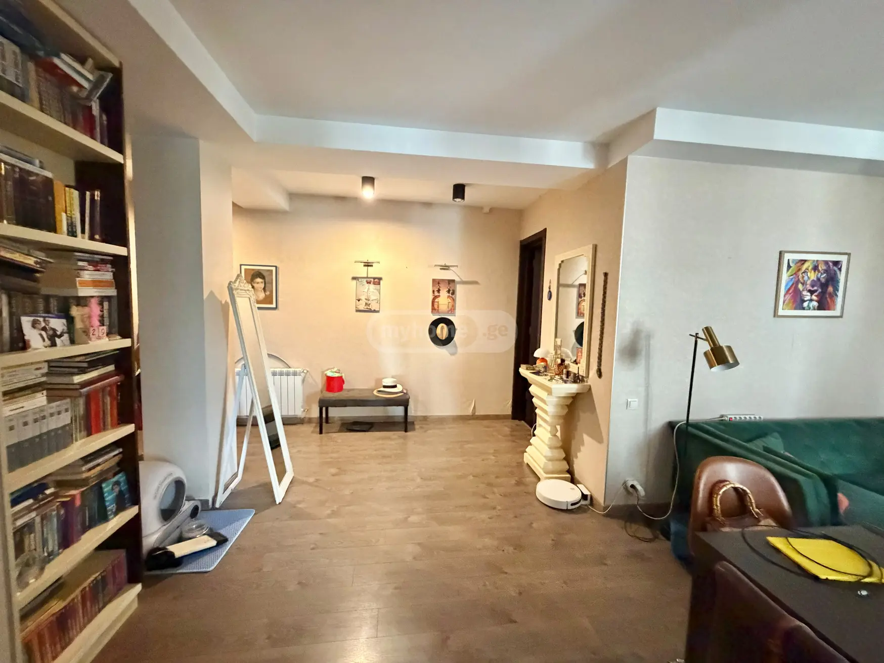 For Sale 3 Room Apartment, 8 of 9
