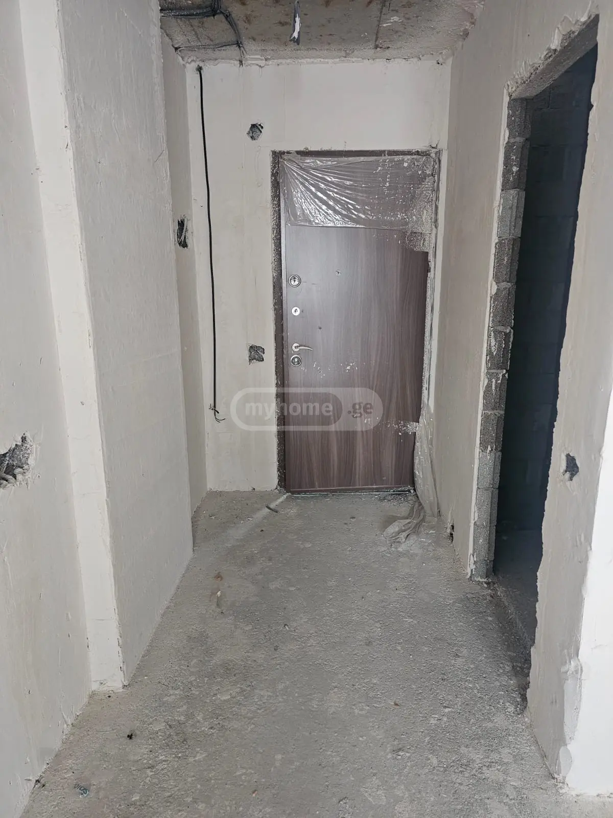 For Sale 1 Room Apartment view 4