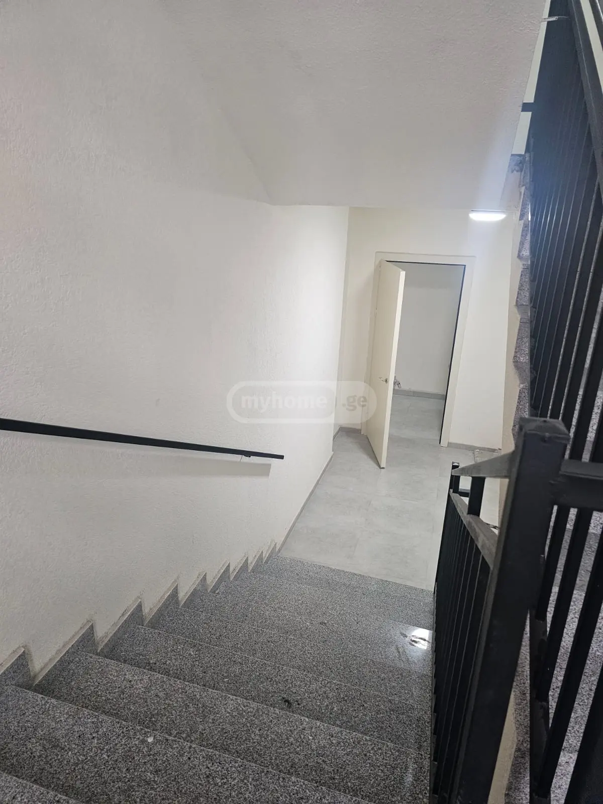 For Sale 1 Room Apartment view 8
