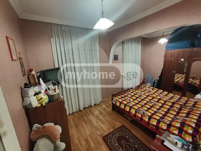 For Sale 3 Room Apartment Kutaisshi view 4