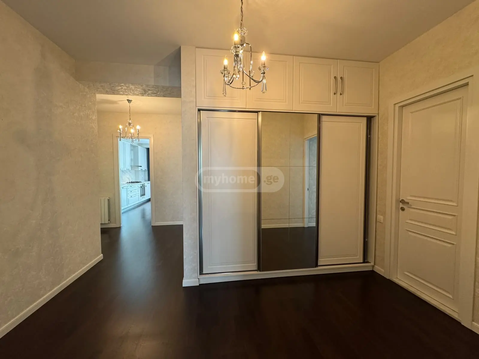 For Rent 4 Room Apartment, 8 of 12