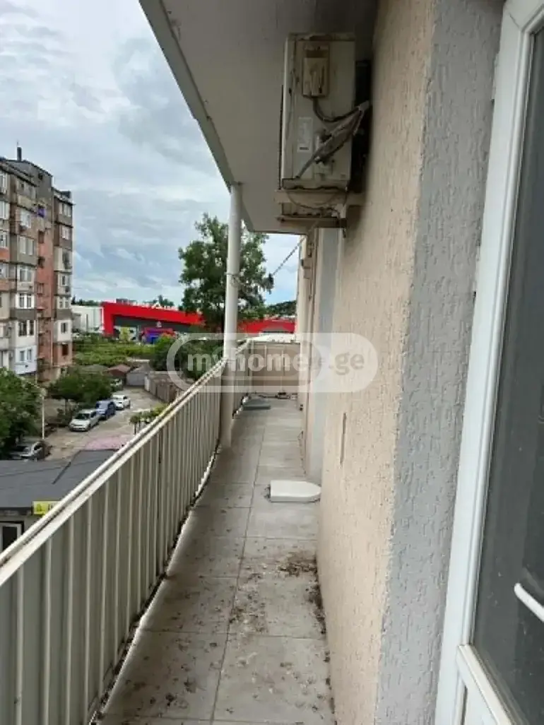 For Sale 5 Room Apartment Kutaisshi view 6