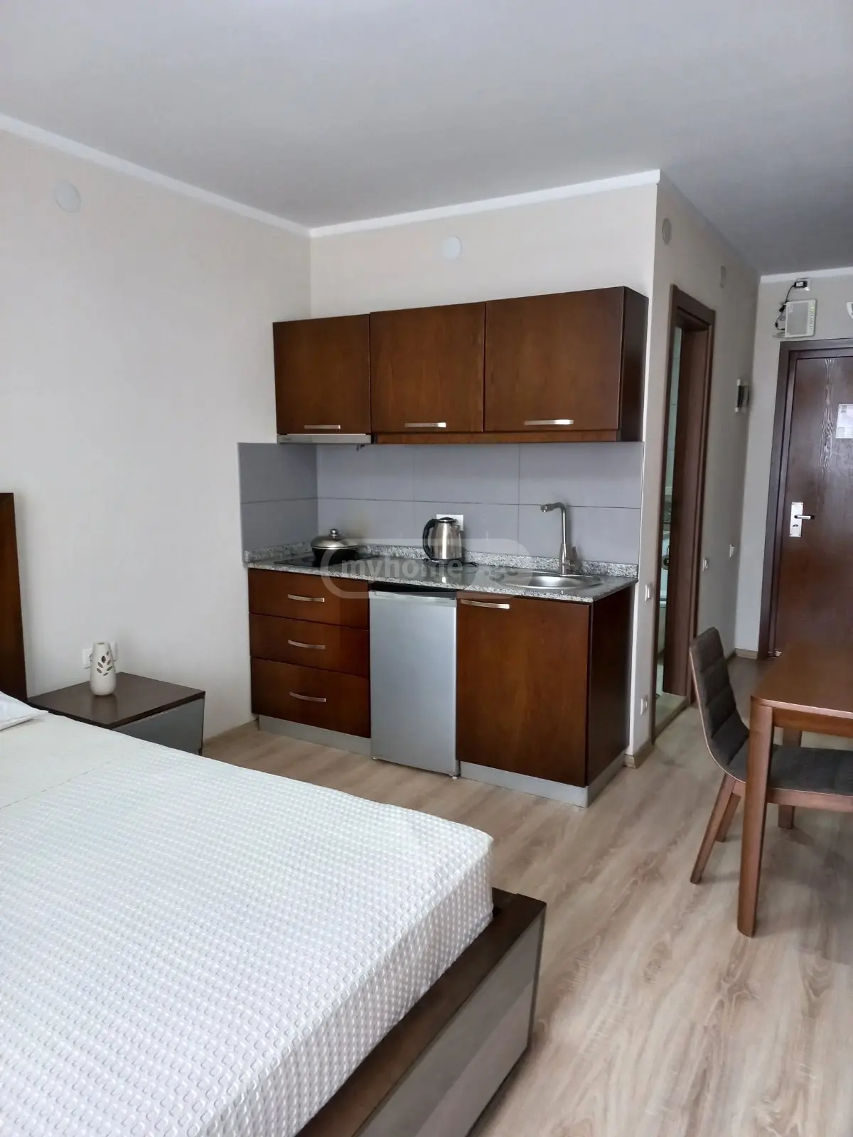 Daily Rent 1 Room Sastumro, 3 of 12