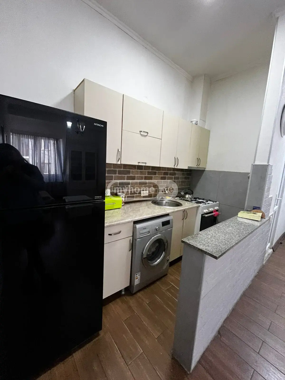 For Sale 3 Room Apartment view 2