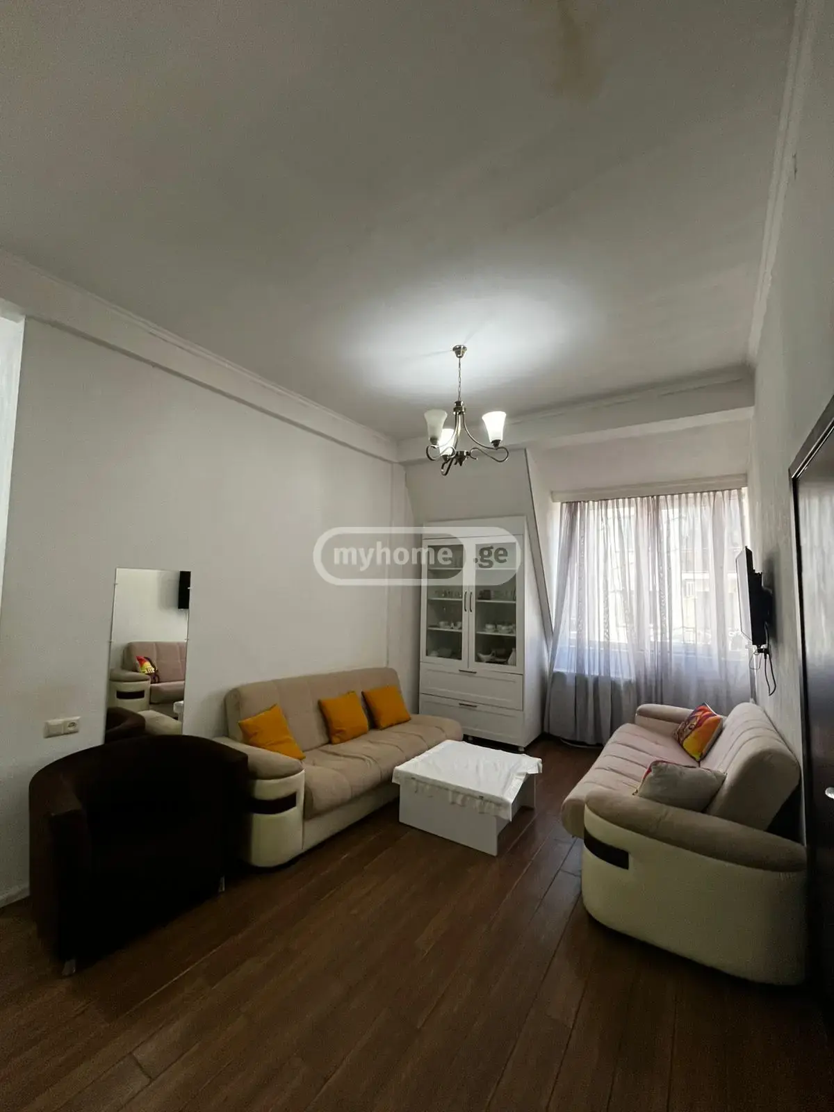 For Sale 3 Room Apartment view 1