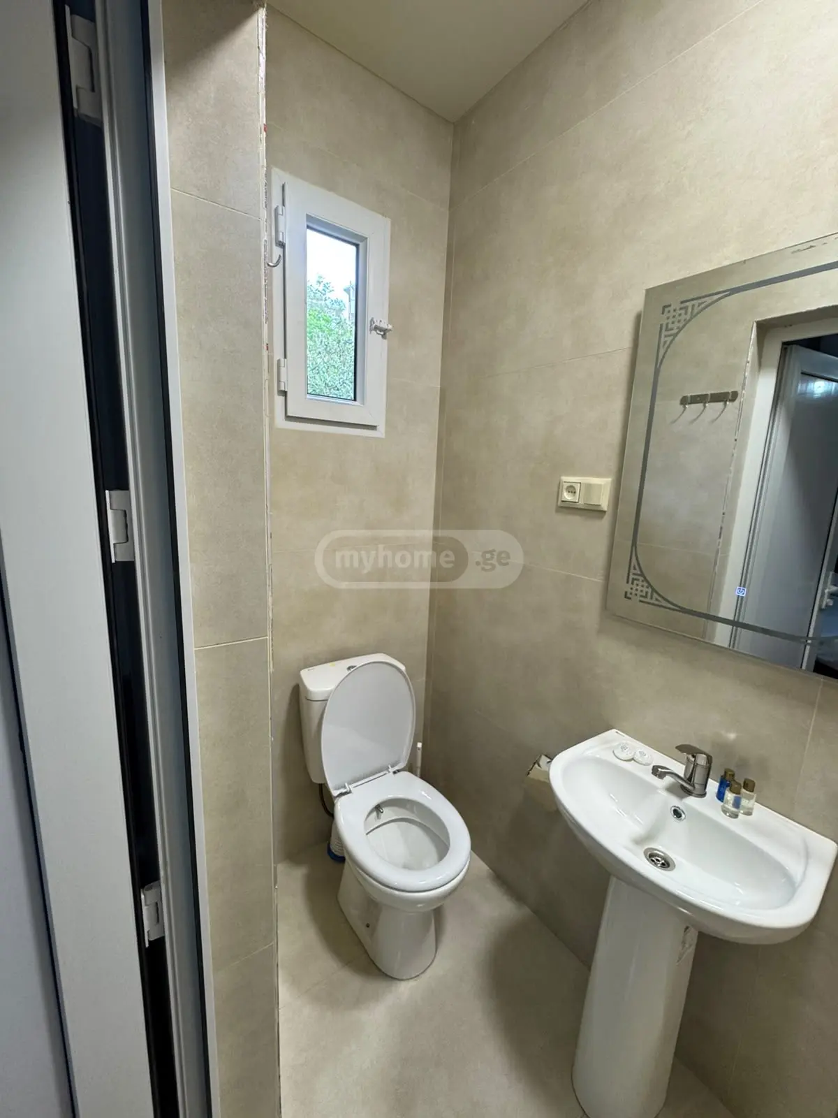 For Rent 2 Room Private House view 3