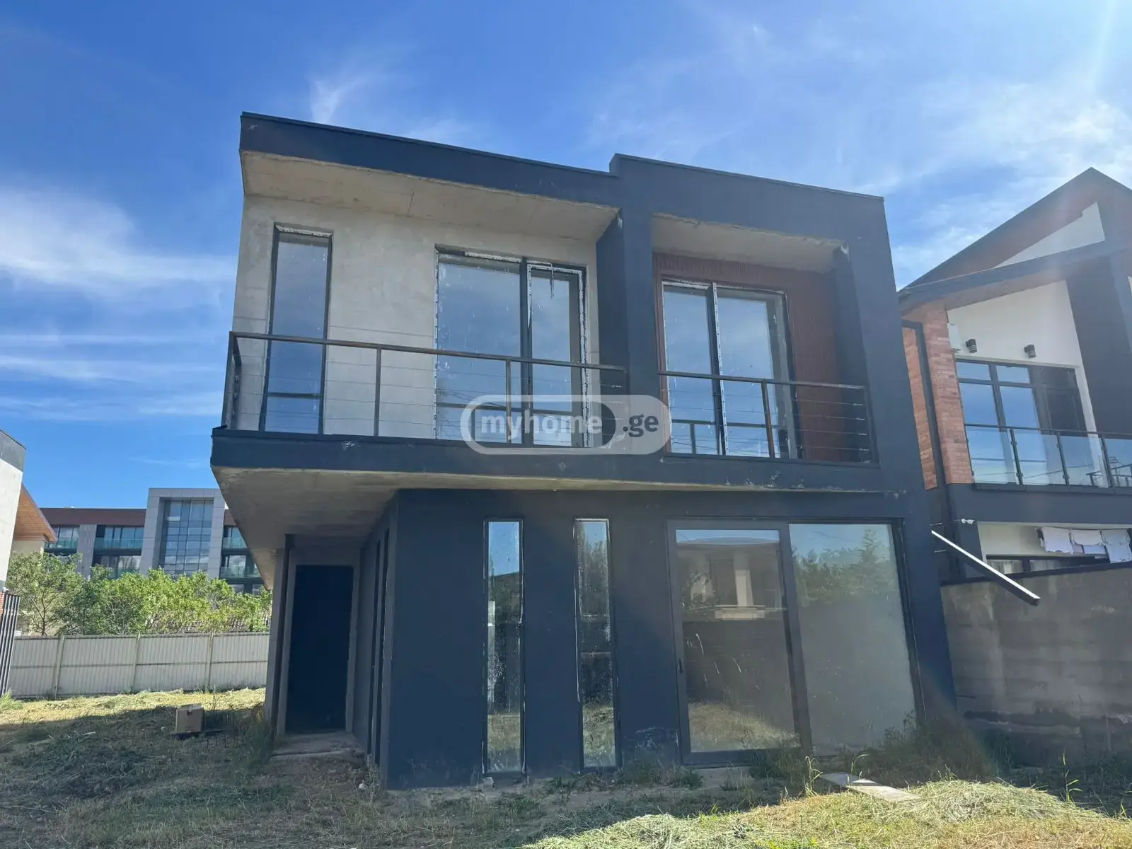 For Sale 6 Room Private House, 1 of 12