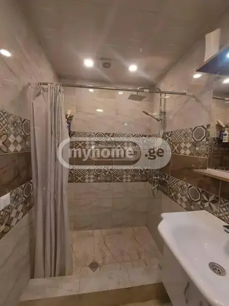 For Sale 4 Room Apartment Kutaisshi view 2