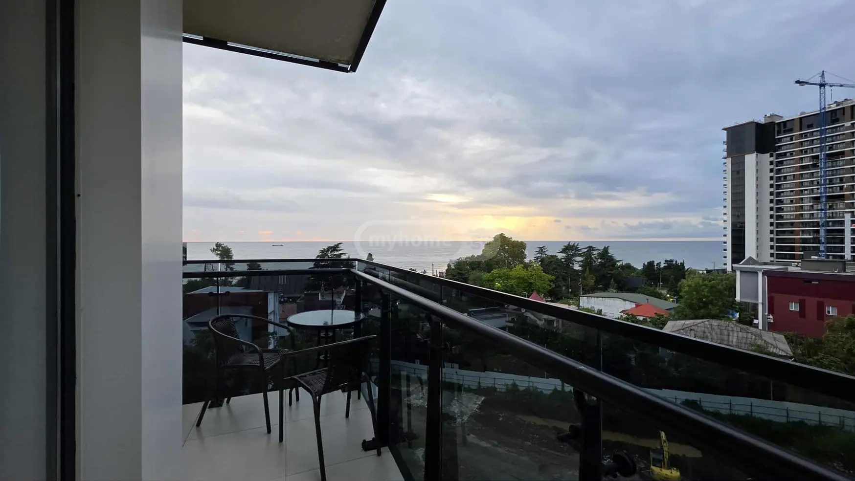 For Rent 2 Room Apartment view 1