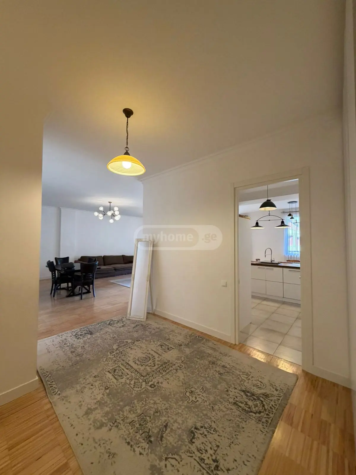 For Rent 4 Room Apartment, 5 of 12