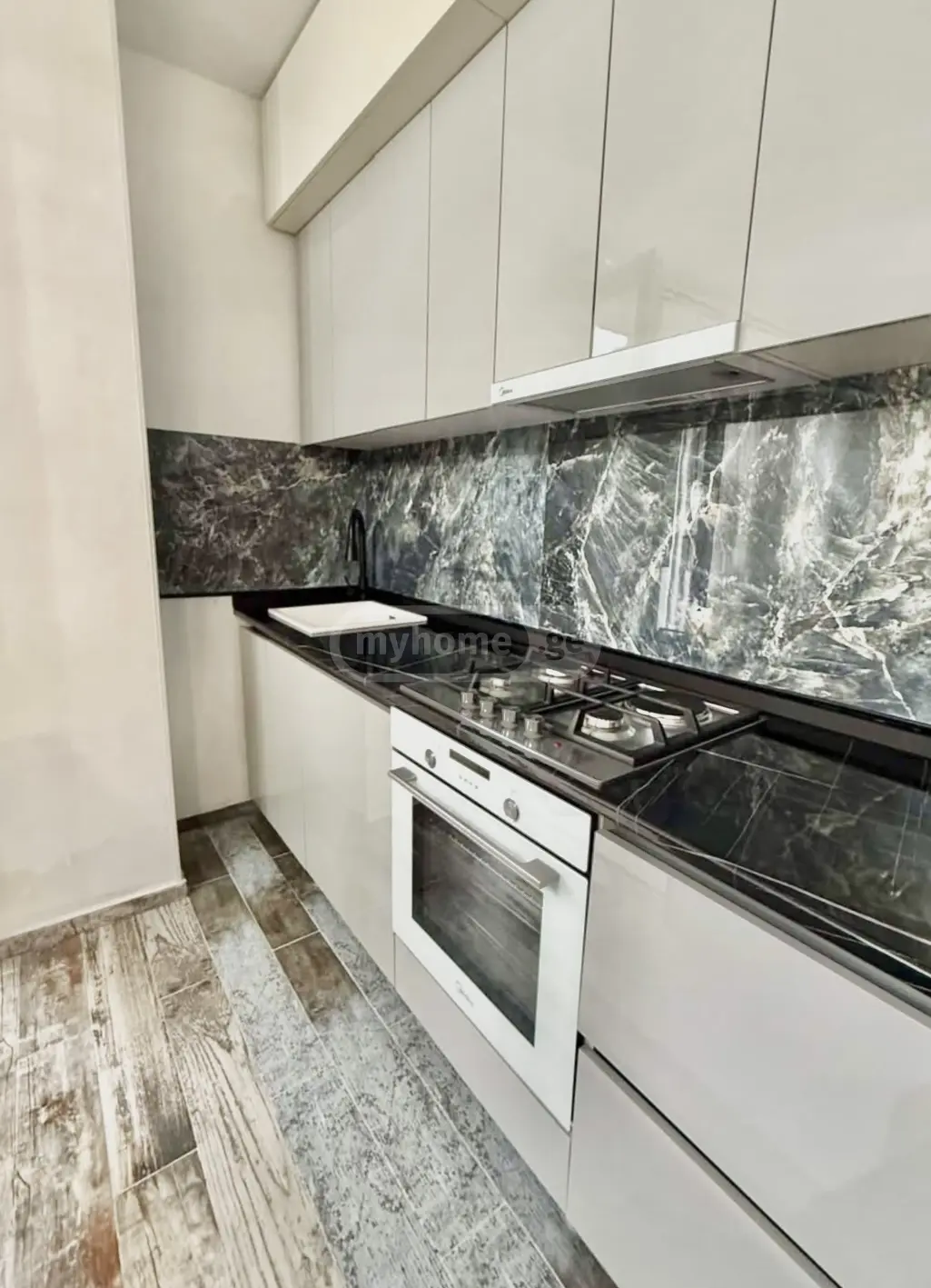 For Rent 3 Room Apartment view 1