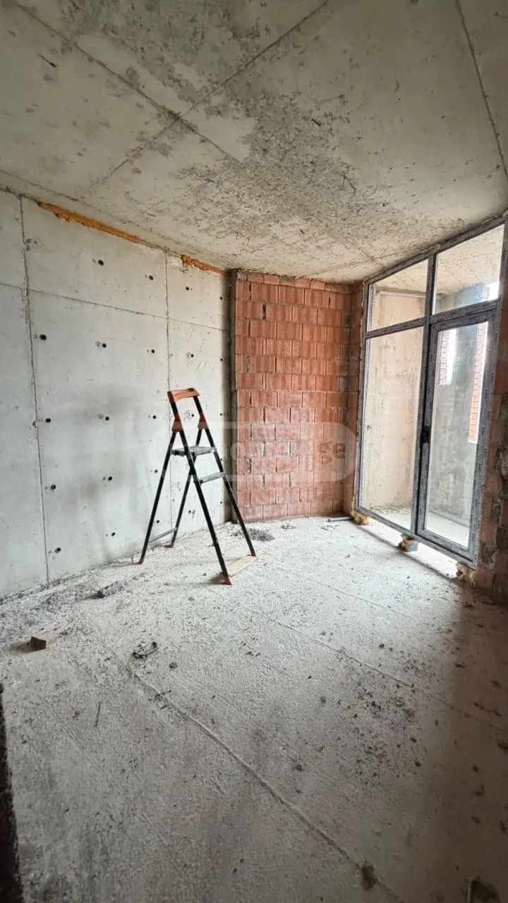 For Sale 2 Room Apartment view 3