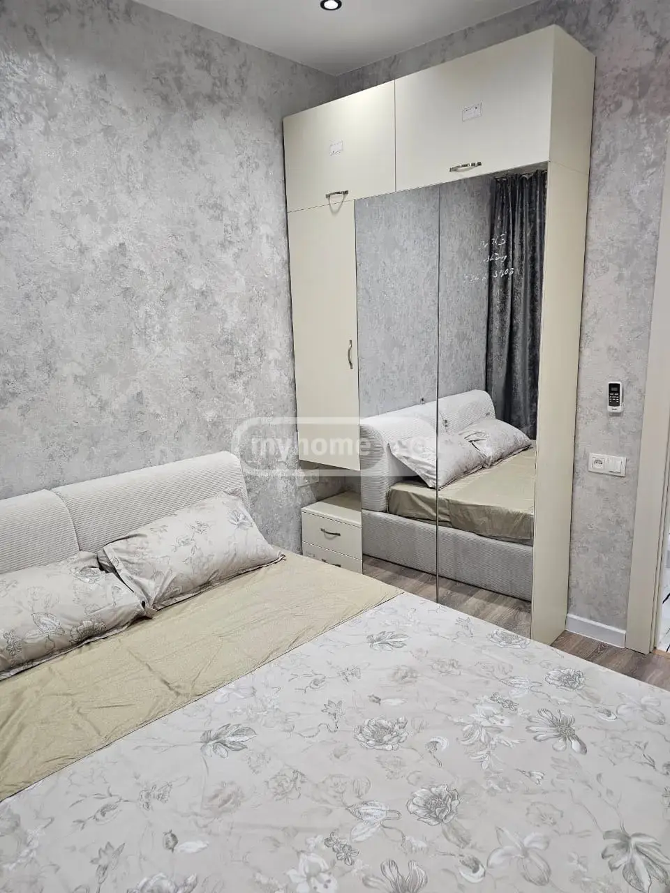 For Rent 4 Room Apartment, 8 of 12