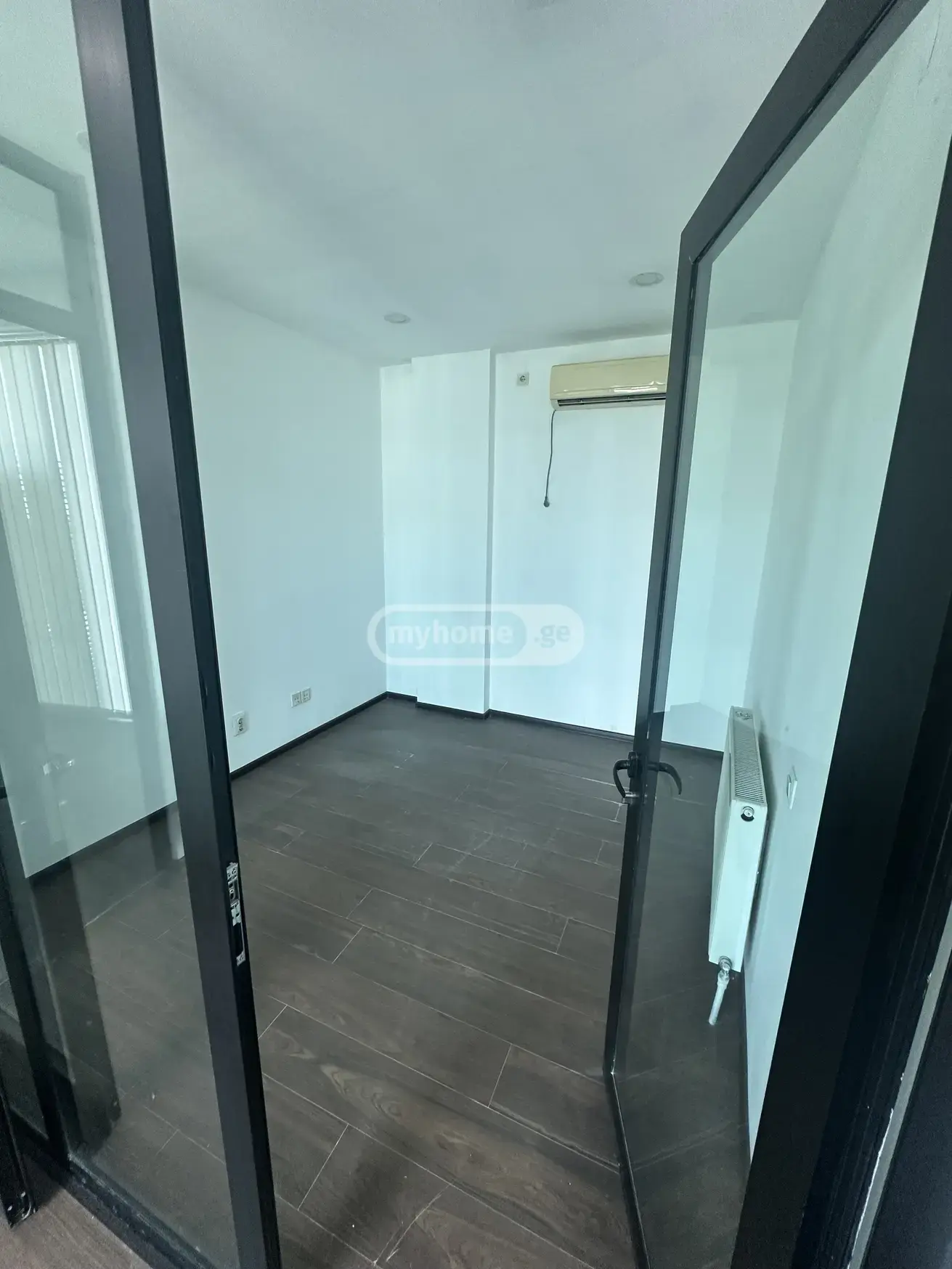Daily Rent Universaluri Commercial Space In Saburtalo, 9 of 12
