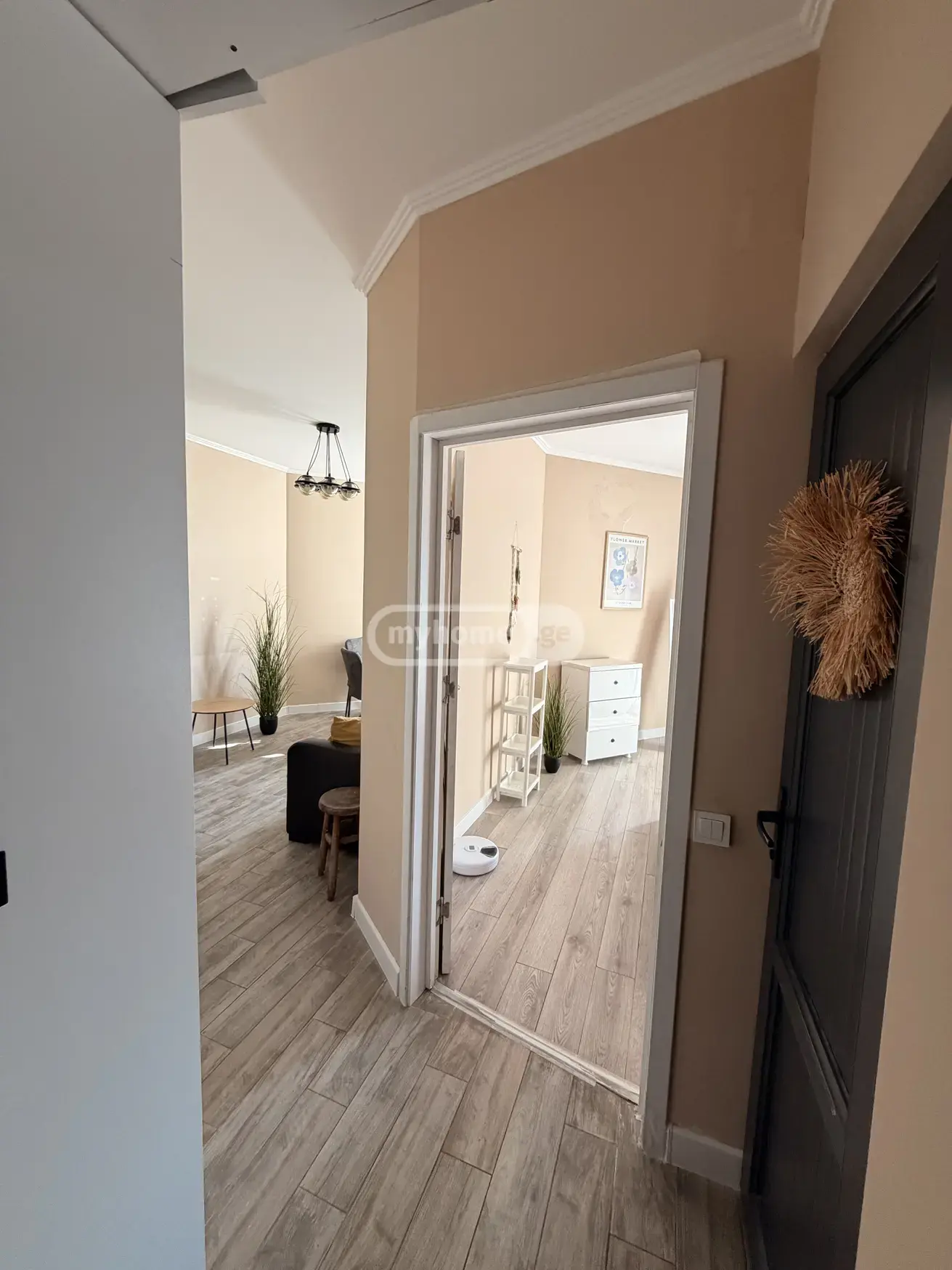 For Sale 2 Room Apartment view 2