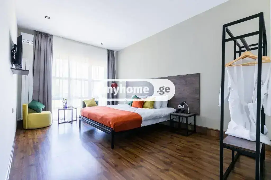 For Sale 10+ Room Sastumro In Saburtalo, 1 of 9