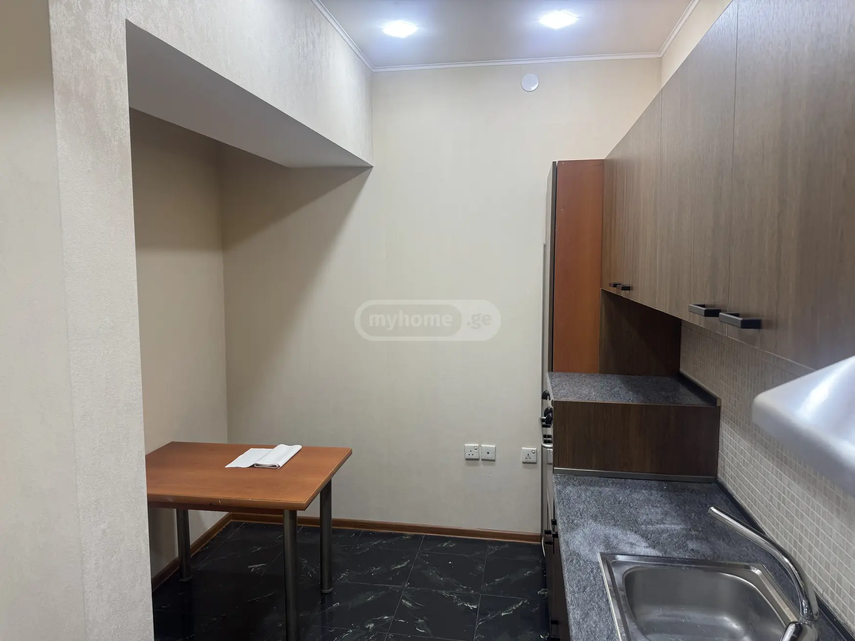 For Rent 3 Room Apartment, 9 of 12