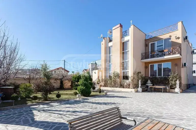 For Rent 10+ Room Sastumro Nadzaladevshi, 11 of 11