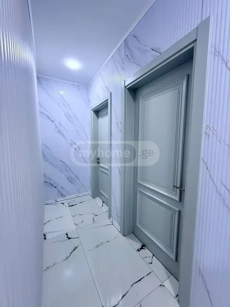 For Sale 10+ Room Sastumro In Batumi, 5 of 10